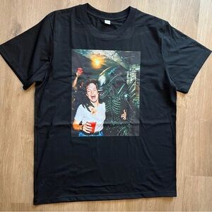 Vintage Graphic Tee Sigourney Weaver Xenomorph Alien Party Black, 100% Cotton XL